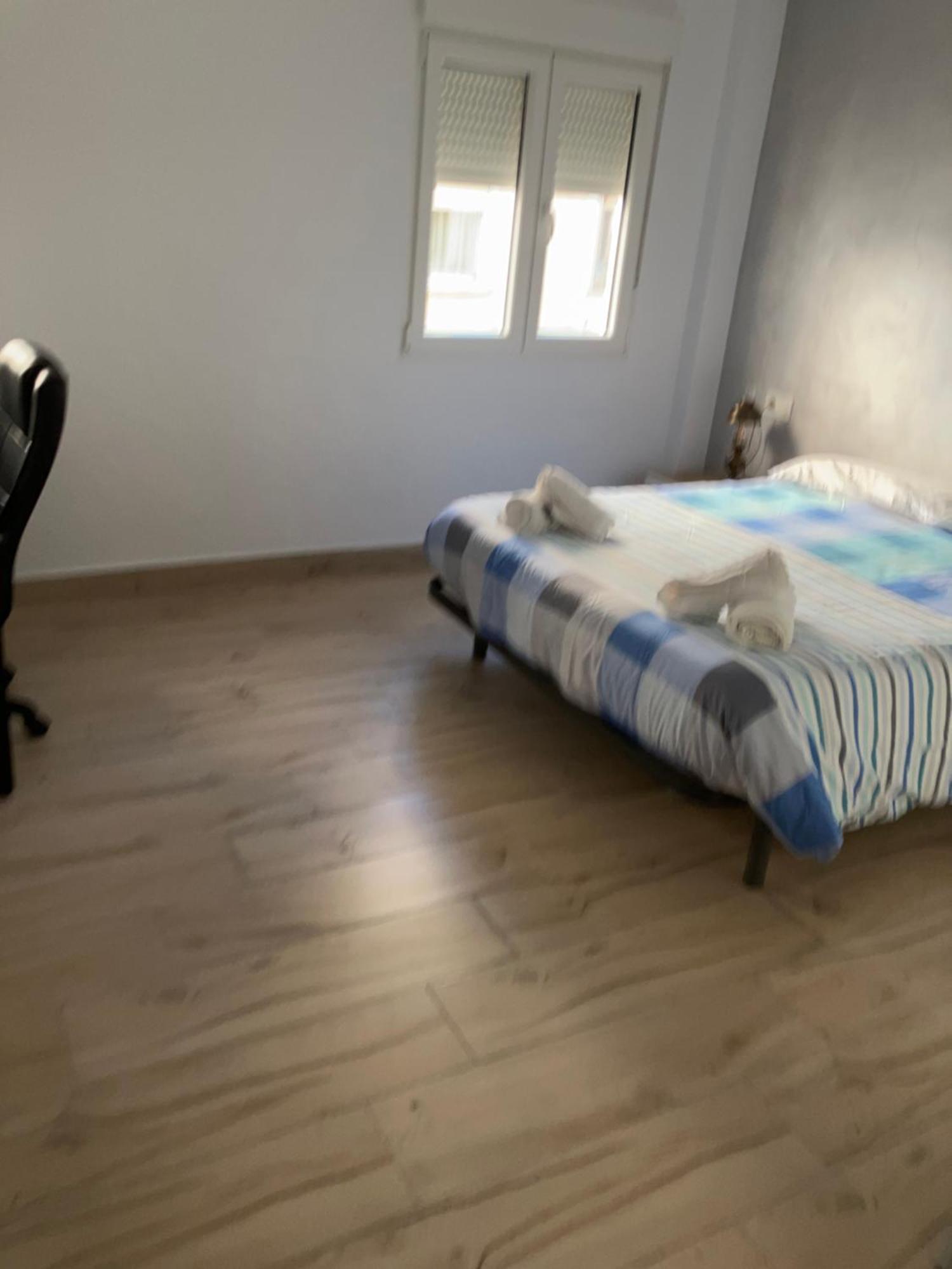 Apartamento En Camino De Ronda De Dos Habitaciones Y Salon 그라나다 외부 사진