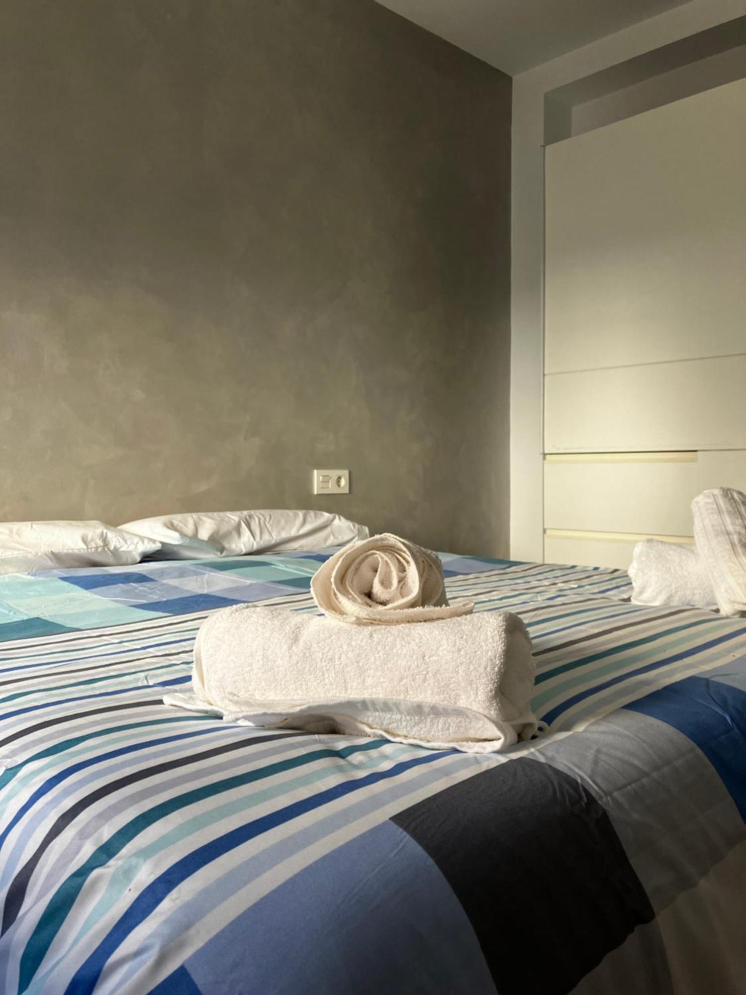Apartamento En Camino De Ronda De Dos Habitaciones Y Salon 그라나다 외부 사진